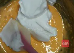 Illustration of how to make chiffon cake 6