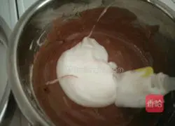 Illustration of how to make cocoa blueberry cake rolls 10