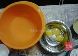 Illustration of how to make eight-inch chiffon cake 2