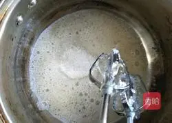 Illustration of how to make chiffon cake 7