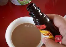 Illustration of how to make eight-inch tiramisu 3