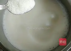 Illustration of how to make eight-inch chiffon cake 7