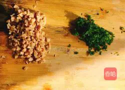 Egg Illustration of how to make a roll 2