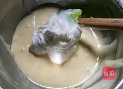 Oreo Salted Cream Drip Cake Recipe Illustration 5