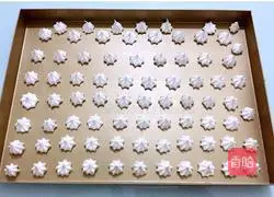 Illustration of how to make meringue 11