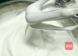 Strawberry Cake Roll Recipe Illustration 6