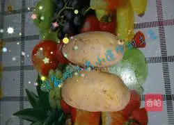 Illustration of how to make shredded potato burritos 1