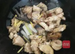 Illustration of how to make stir-fried chickpeas with dried beans 4