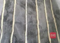 Red velvet striped cake roll recipe 12