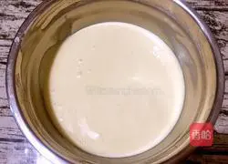 Illustration of how to make meat floss salad cake roll 12