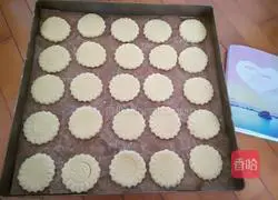 Illustration of hand-made sunflower biscuits 11