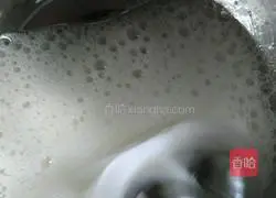 Chocolate Sauce Chiffon Cake (8 inches) Recipe Illustration 4