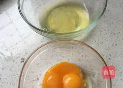 Illustration of how to make cream cake roll 1