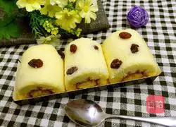 Vanilla Cake Roll Recipe Illustration 11