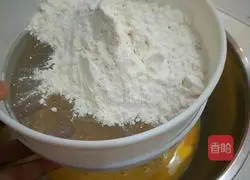 Chiffon Cake Recipe Illustration 5