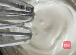 Illustration of how to make cream cake roll 2