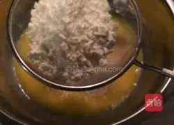 Illustration of making jam cake roll 5