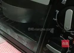 Matcha Chiffon Cake Recipe Illustration 10