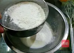 Illustration of how to make raisin cake rolls 5