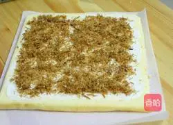 Illustration of how to make meat floss cake rolls 10