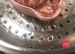 Illustration of how to make steamed rice with sausage and meatloaf 5