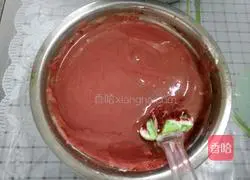 Red Velvet 8-Inch Chiffon Cake Illustration of practice 16