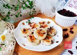 Illustration of how to make cranberry yam pancakes 14