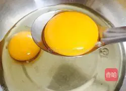 Illustration of how to make colorful cake rolls 1