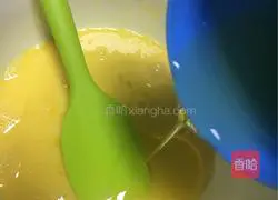 Illustration of how to make eight-inch chiffon cake 5