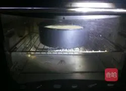 Illustration of how to make eight-inch cranberry chiffon cake 13