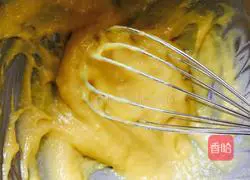 Illustration of how to make chiffon cake (18cm hollow mold) 7