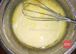 Illustration of how to make matcha cake roll 3