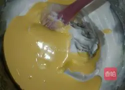 Illustration of how to make crispy egg sponge cake 6