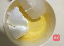 Illustration of how to make chiffon cake 8