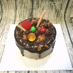 Oreo Salted Cream Drip Cake