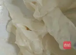 Illustration of how to make cream cake roll 11