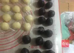 Illustration of how to make egg yolk cake 8