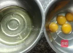 Illustration of how to make strawberry jam cake roll 1