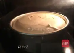 Illustration of how to make eight-inch chiffon cake 18