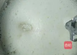 Illustration of how to make six-inch chiffon cake 6