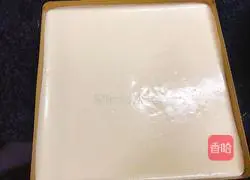 Illustration of how to make chive and meat floss cake rolls 10