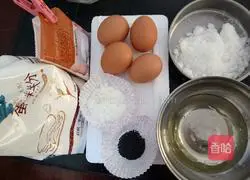 Illustration of how to make eight-inch chiffon cake embryo 1