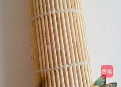 Illustration of how to make red yeast cake roll 9