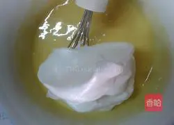 Illustration of how to make chiffon cake 11