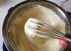 Illustration of how to make six-inch sponge cake 9