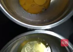  Illustration of how to make fluff caramel chiffon cake 1