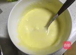 Illustration of how to make small cream cake rolls 7