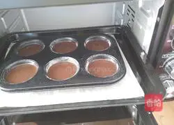 Illustration of making chocolate cake 7