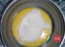 Illustration of how to make cream cake roll 7