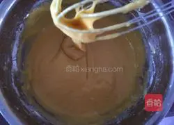 Illustration of how to make 8-inch chiffon cake 8